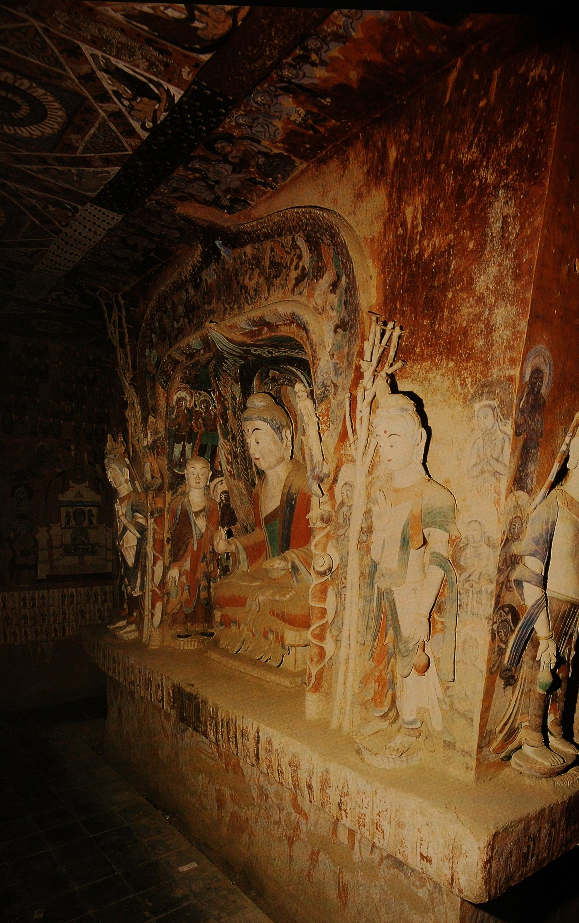 敦煌石窟北周428窟1中心柱绘塑窟顶纹样装饰丰富高清大图