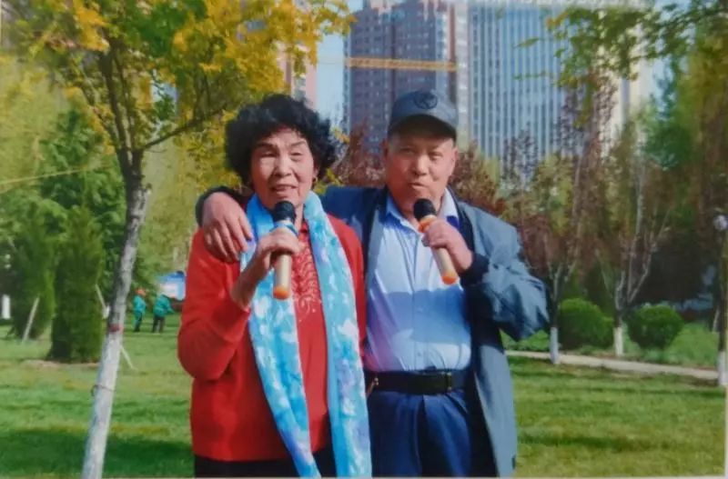 颐心园中老年合唱队的组织者张福生