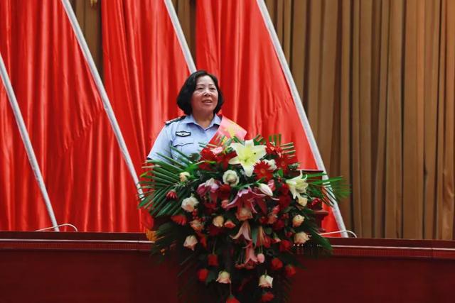 包头监狱教育科心理矫治中心,国家二级心理咨询师武玉荣她是撬动心灵