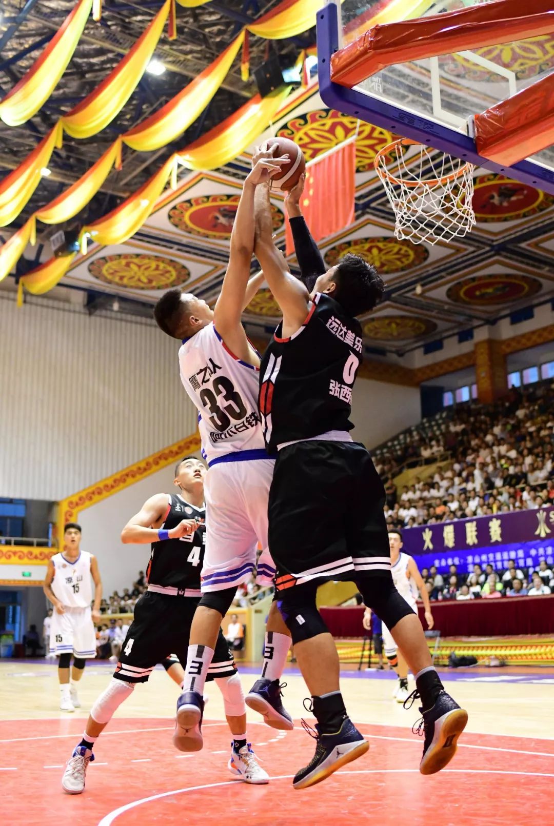 四川省联赛总决赛丨凉山4人合砍96分击败自贡扳回一城