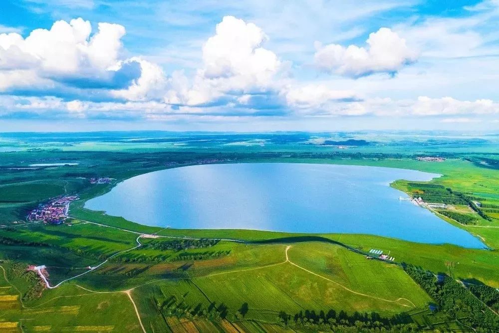 草原天路沽源段该段起于平定堡镇双脑包村,经平定堡,长梁,丰源店,小