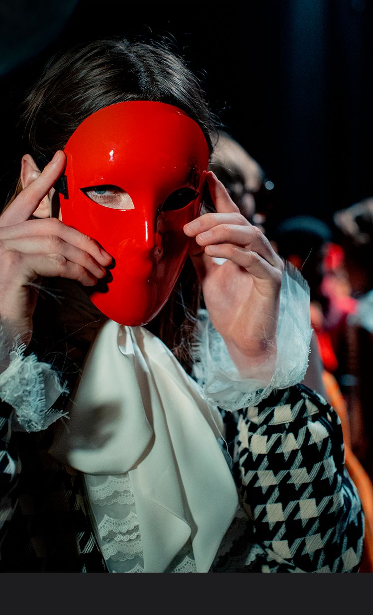 gucci揭开面具我是谁