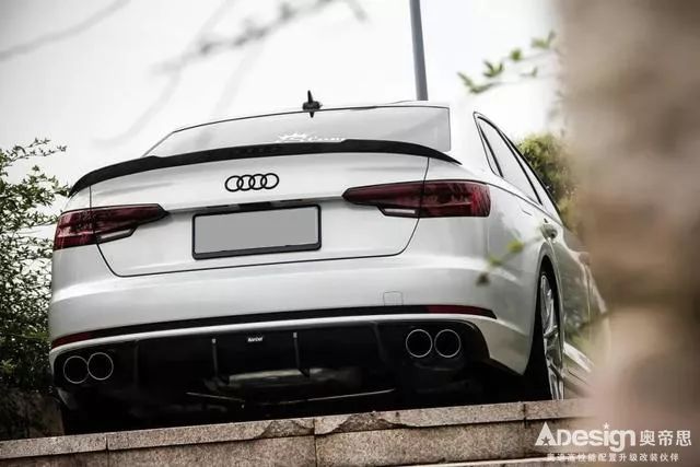 【奥迪改装】在"乖孩子"的外表下追求任性 奥迪a4l改装案例