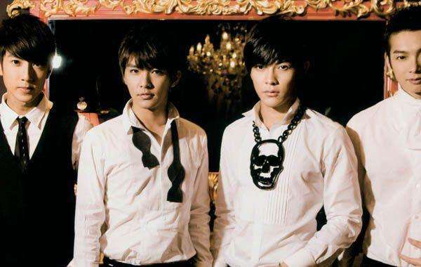 吴尊和炎亚纶同框,不仅打球还撒糖,飞轮海女孩有福了!