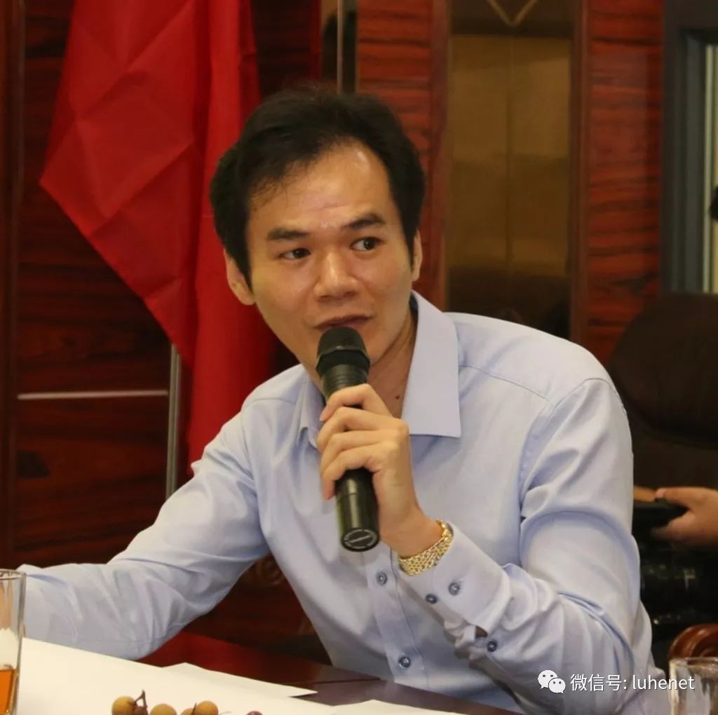 区非公党委傅承钧副书记,区工商联蒋杰副调研员,我会彭武豪会长