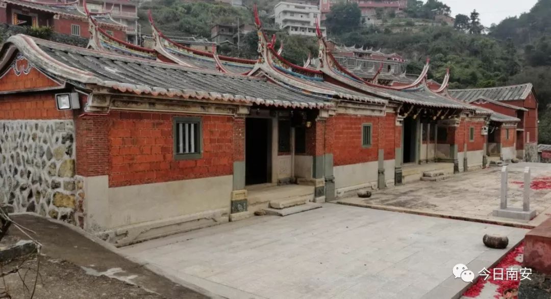 镇大新村家风家训馆………………………………