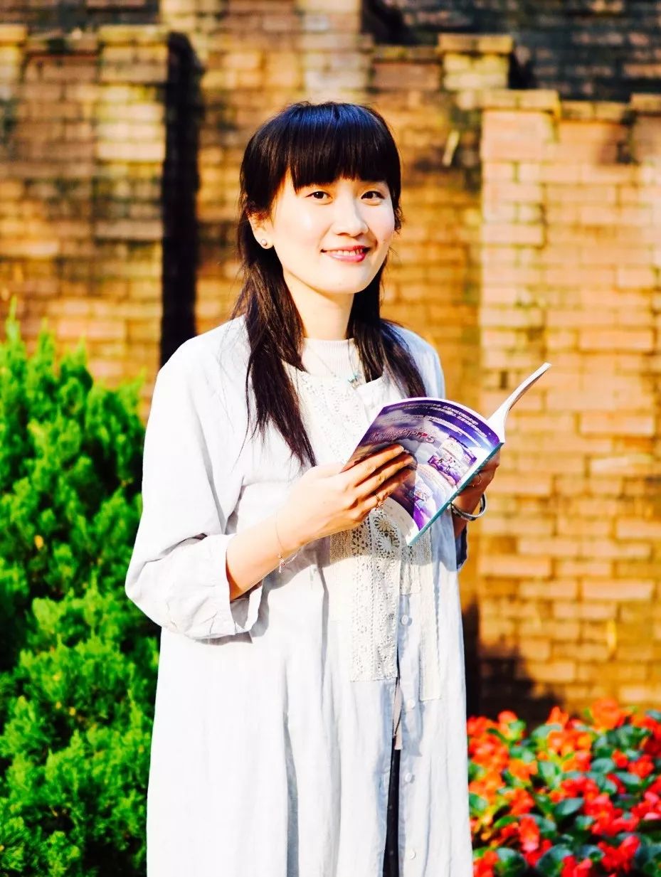 福利签名书庞婕蕾纸条满天飞