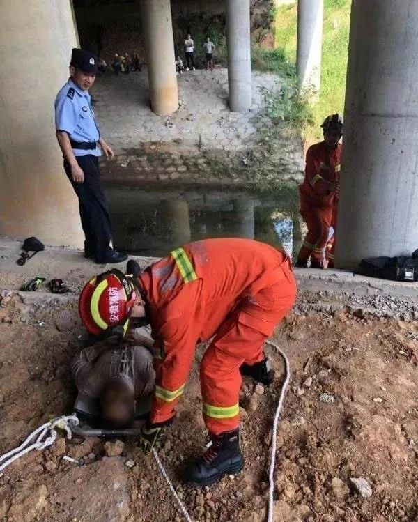 凌晨,六安一男子跳河自杀!民警,消防紧急行动.