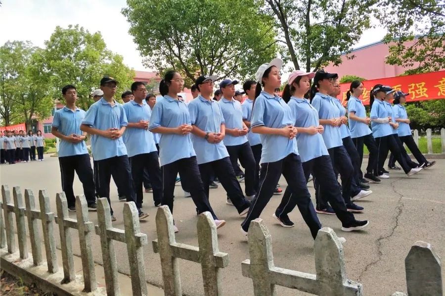 实践育人绿色军营百炼成钢静待花开记上海市桃浦中学2019年高一新生