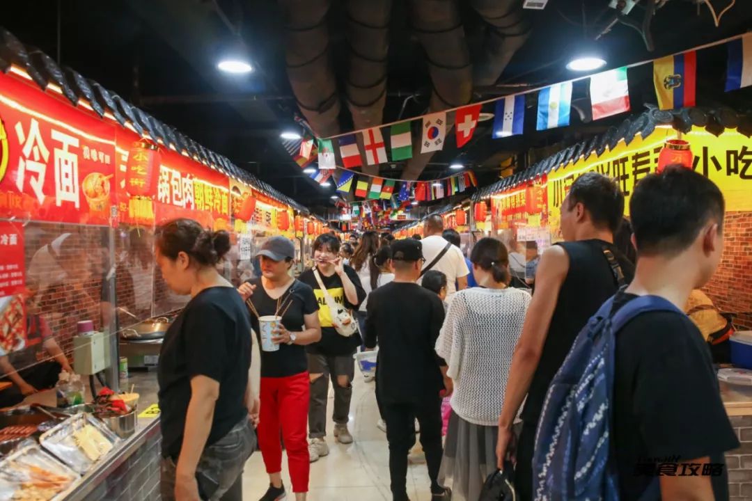 激动凯莱赛小吃街回来啦70多家美食就藏在商厦负一楼