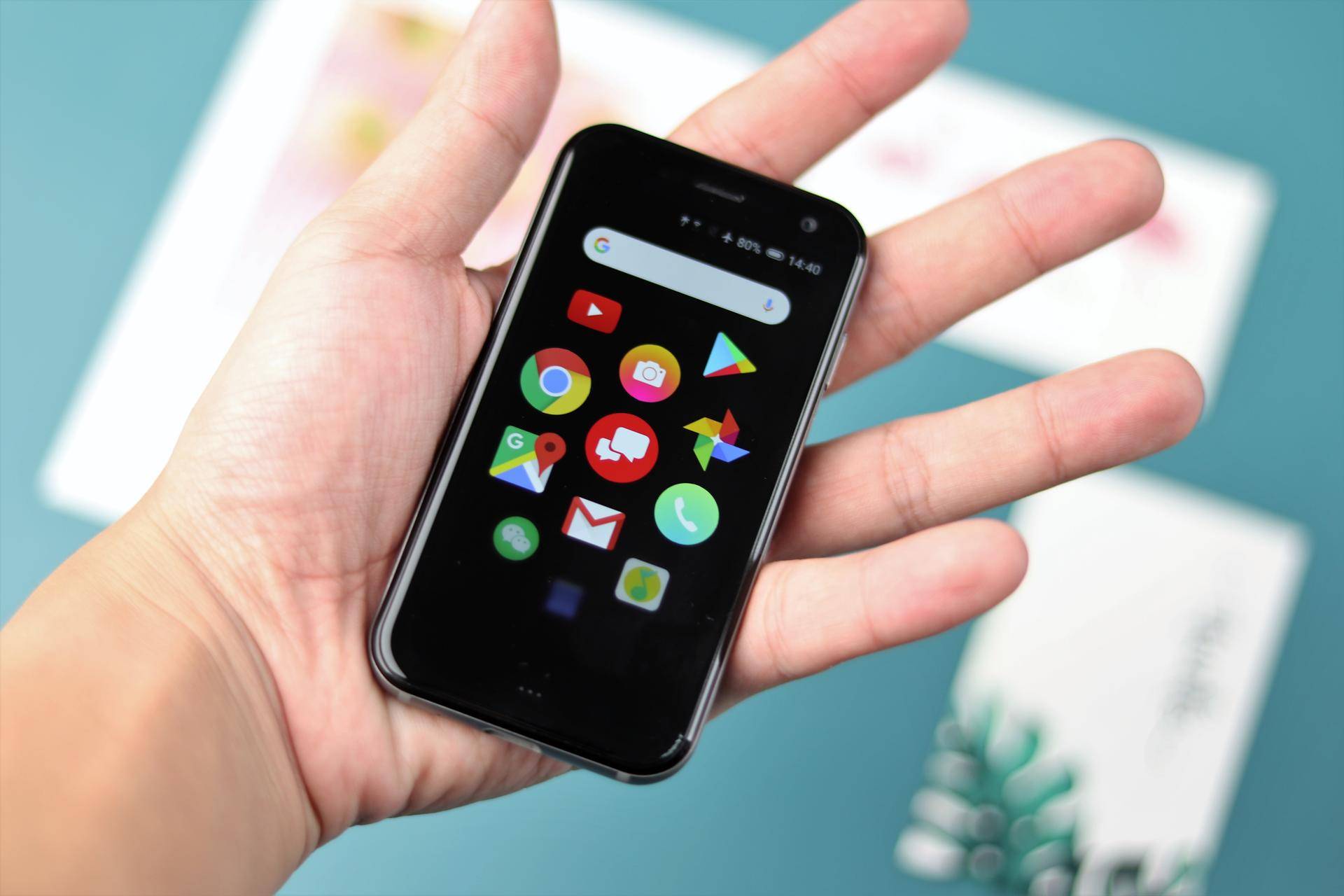 原创掌心大小的手机palmphone上手体验测评怪不得库里要投资它