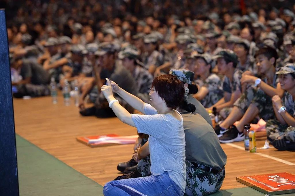 文 案 校团委 高一年级组指导老师 李 钊高慧雯李 栋 周雅珊摄 影