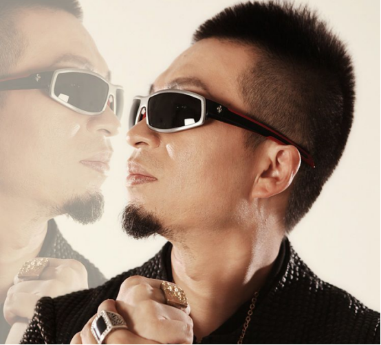 龙梅子你我姓名曹娥江畔自沉吟掀暗涌藏匿几多情