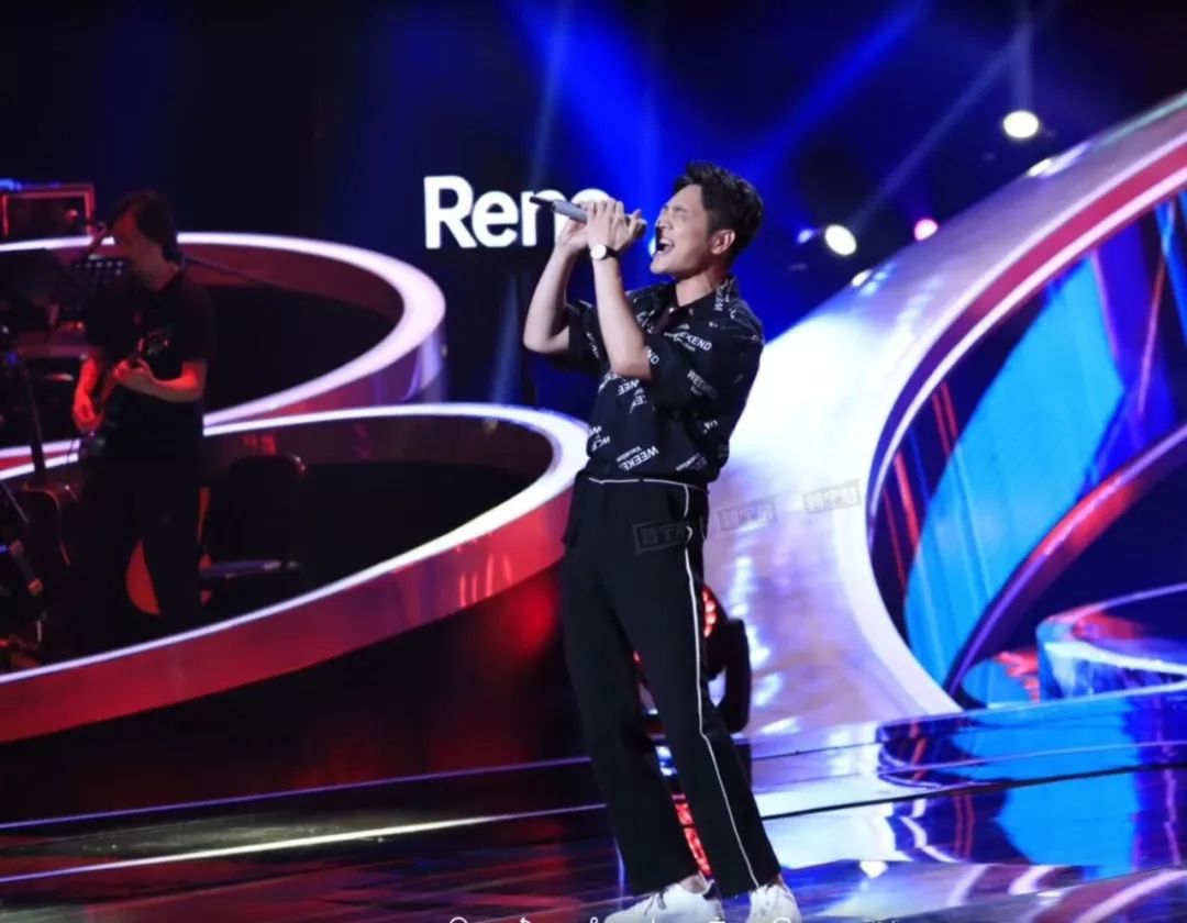 人物专访中国好声音学员罗煜斌