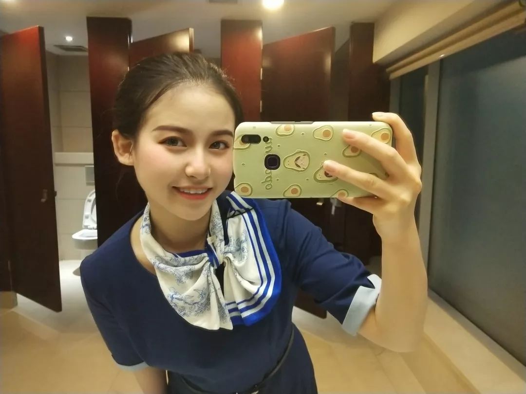 杭州萧山机场贵宾接待惠泽莹珍惜现在赢得未来