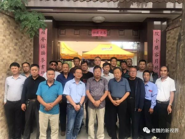 家谱编修委员会先后在兰州,什川,白银,皋兰,榆中,靖远,景泰等地召开了
