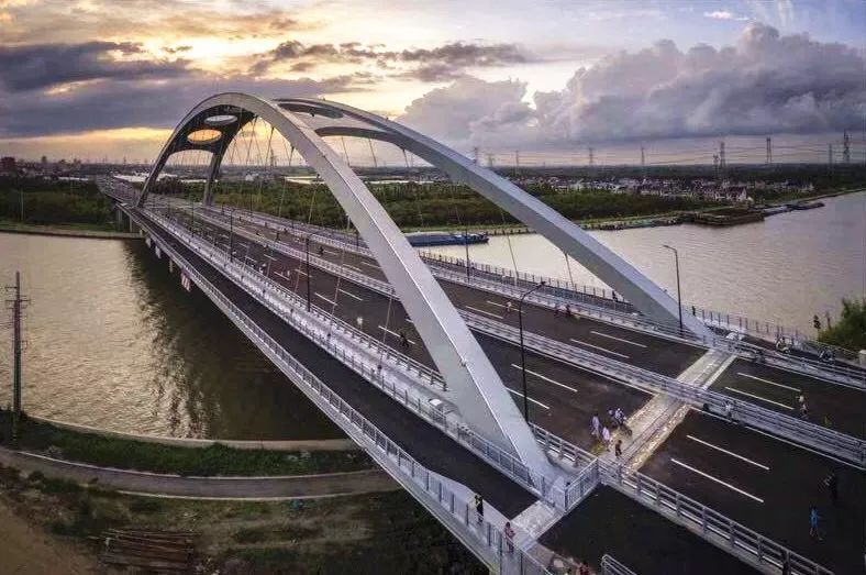 金山交通传来好消息:北环路将开通,"紫金大桥"崭新亮相