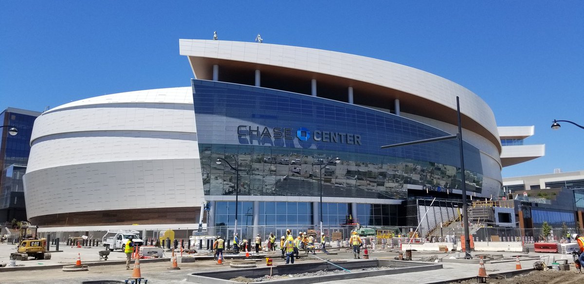 勇士新球馆奢华亮相一特点让国人羡慕还记得这张伤感照片吗