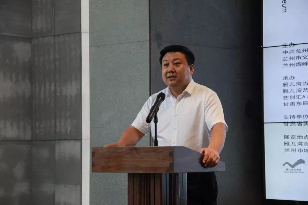 雁儿湾当代美术馆可变之间综合材料绘画作品展盛大开幕