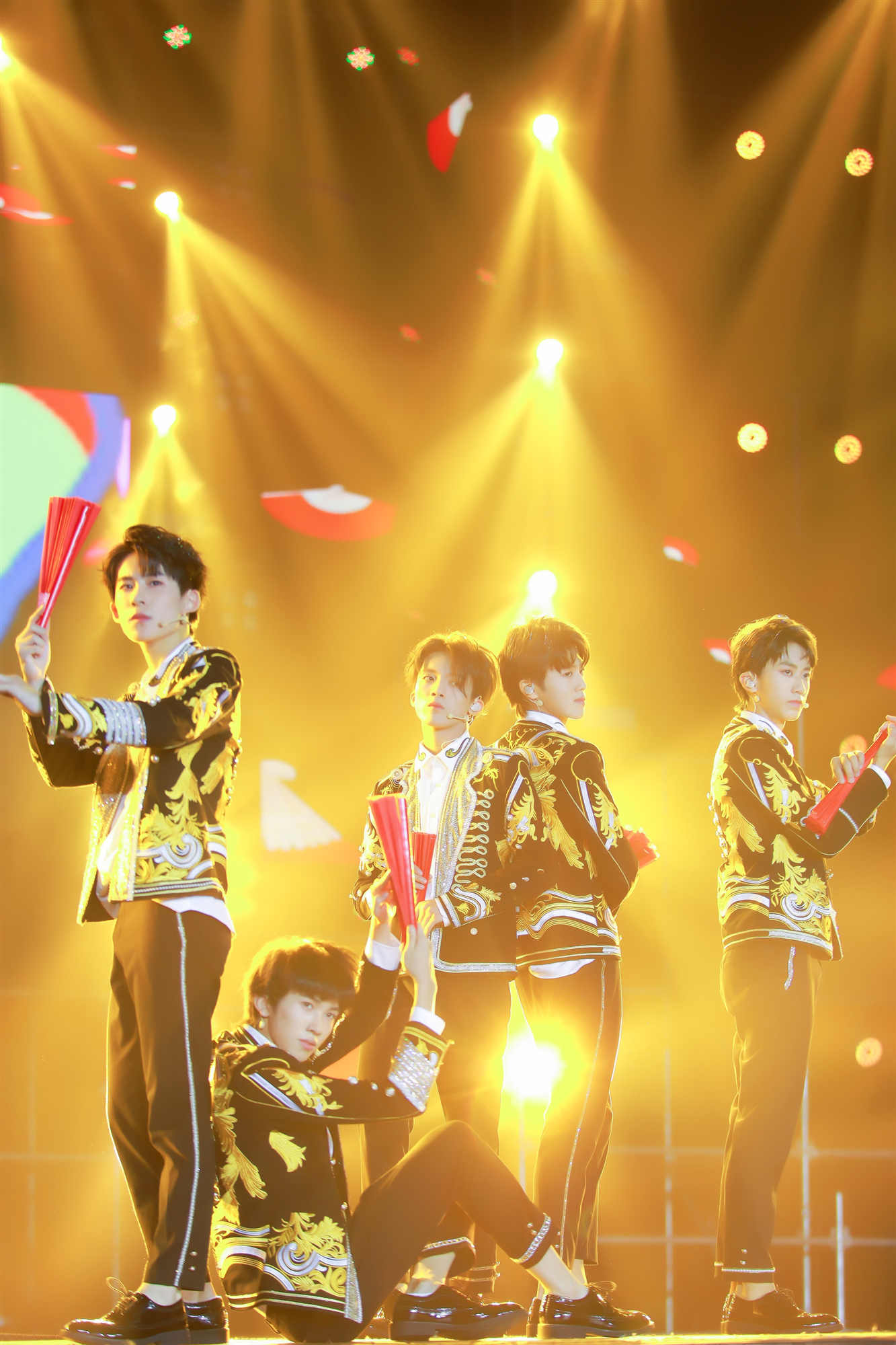 易安中学夏日季热力开唱 国风少年做中国式偶像