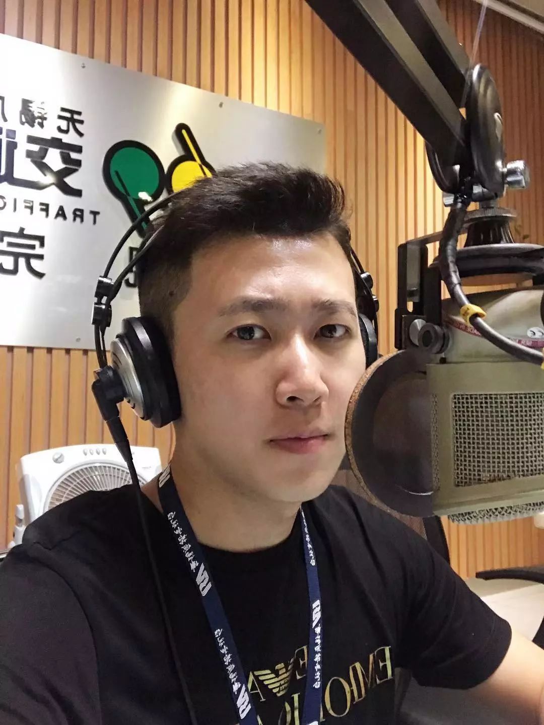 他也是fm106.9无锡交通广播最年轻主持人!