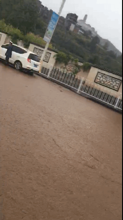 速看刚刚七星关赫章突发暴雨大波动图来袭