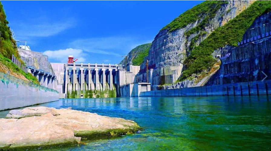 思林水电站最大泄流能力达32584m06/s,较好地解决了狭窄河谷大泄量