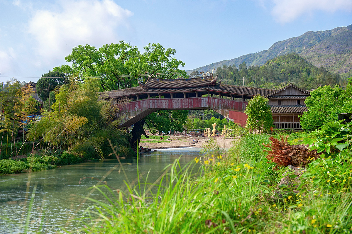 原创最美中华古廊桥全木结构无一颗钉子屹立数百年历经洪水而不倒