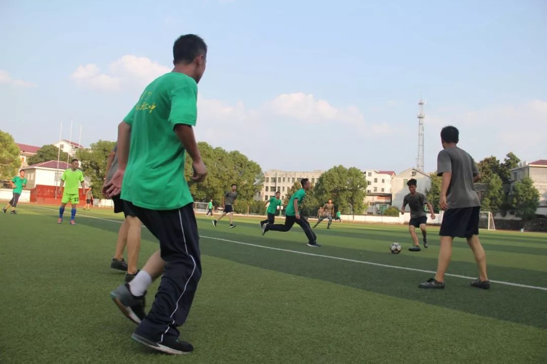 军训特辑狮山学子的军训十二时辰