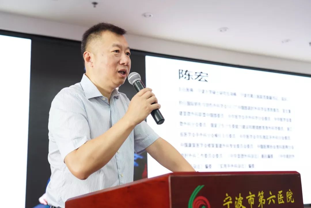 院第九人民医院整复外科副主任,重建显微外科专科中心主任章一新教授