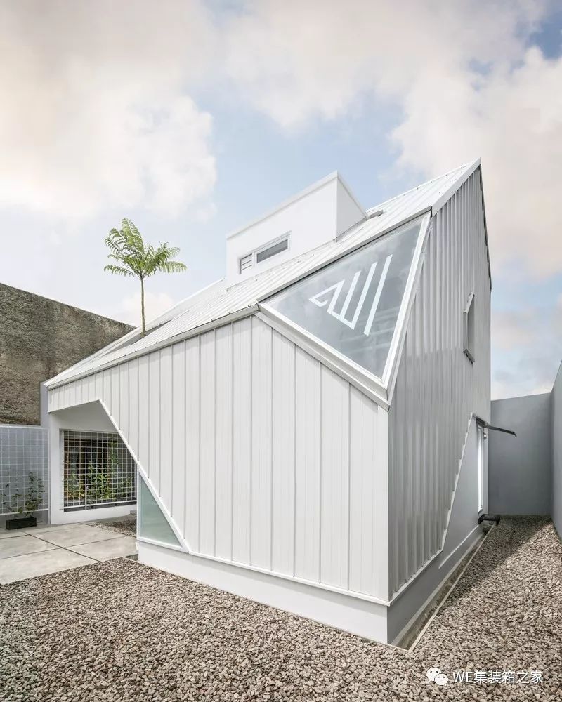 白色的触感 | 集装箱住宅_house