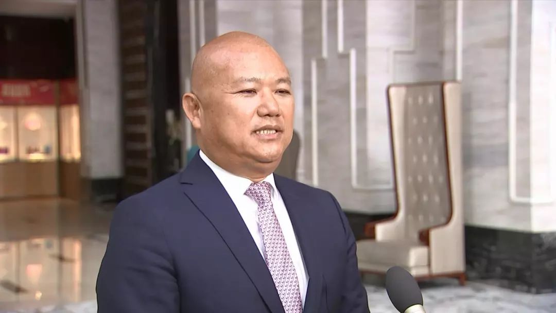 全国政协委员,澳门特区行政会委员 陈明金把自己最好的成绩拿出来