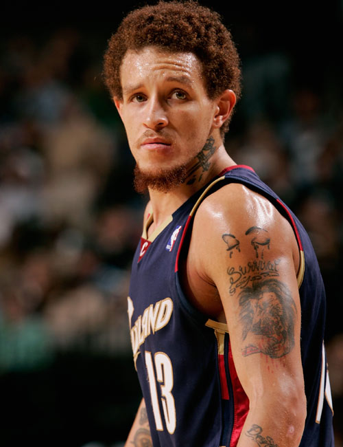 原创友妈门男主角流落街头他险毁了詹姆斯一生如今被道德绑架