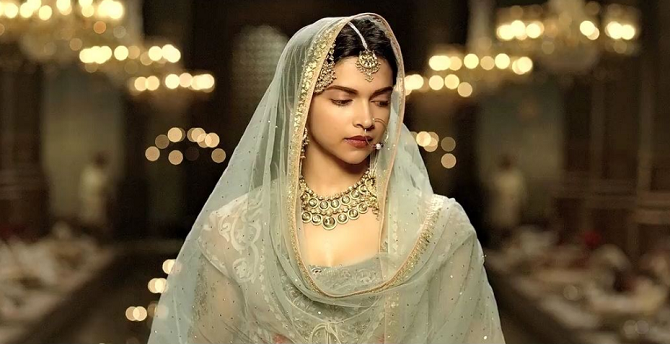 阿姬曼·芭奴不仅在结婚的时候容貌上让所有人都为之倾倒,而且她婚后