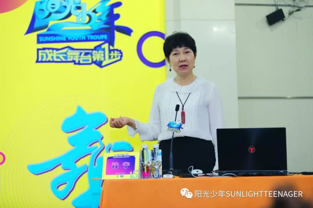 艺术来源于生活并高于生活一起跟随钟宁院长发现生活中的艺术之美