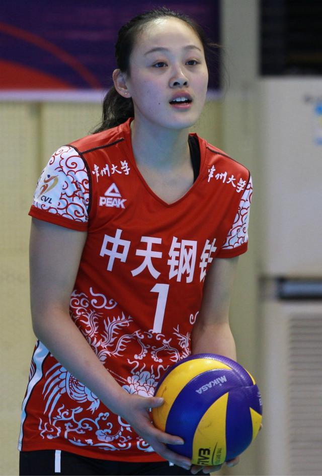 江苏女排,五大天才少女,其中三人已神话破灭,剩余两人成色十足
