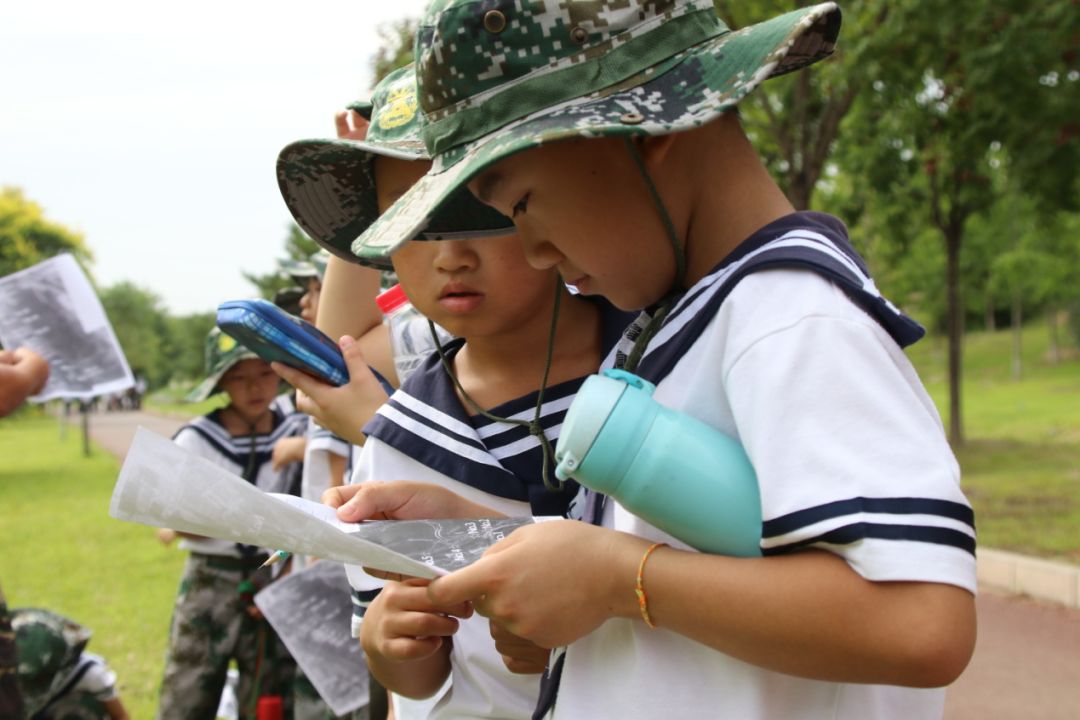 博雅教育传承红色基因国防在我心中二三年级国防教育训练篇