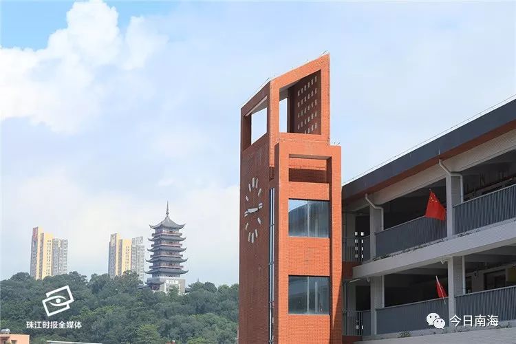 灯湖三小灯湖六小文翰小学长什么样记者带你探营