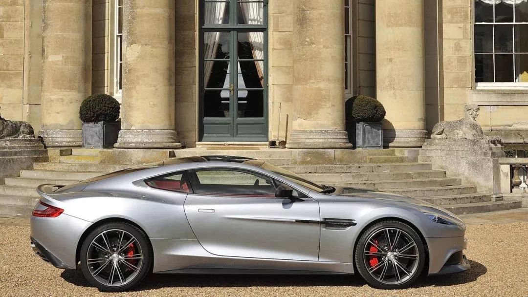 007卷土重来同款阿斯顿马丁你值得拥有