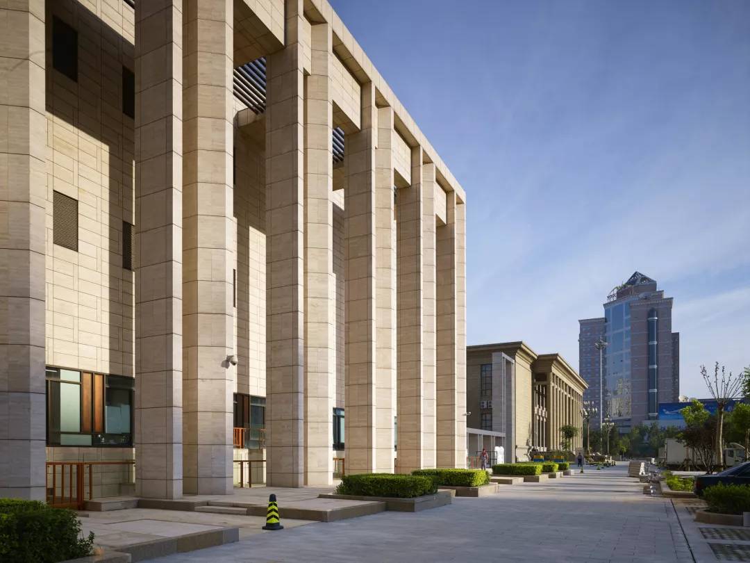 建筑大师首届梁思成建筑奖获得者关肇邺及主要代表作品