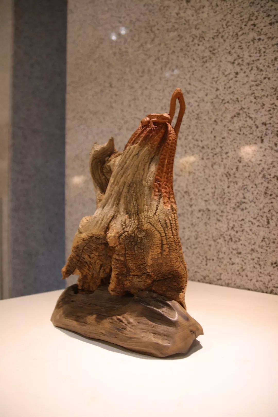 惊艳传统木雕技艺与现代设计思维迸发火花