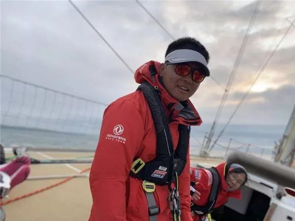 李沧区校友郑毅即将出征克利伯环球帆船赛