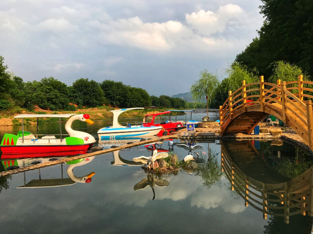 金华越溪白鹤村:美景变"钱景"白鹤"振翅飞