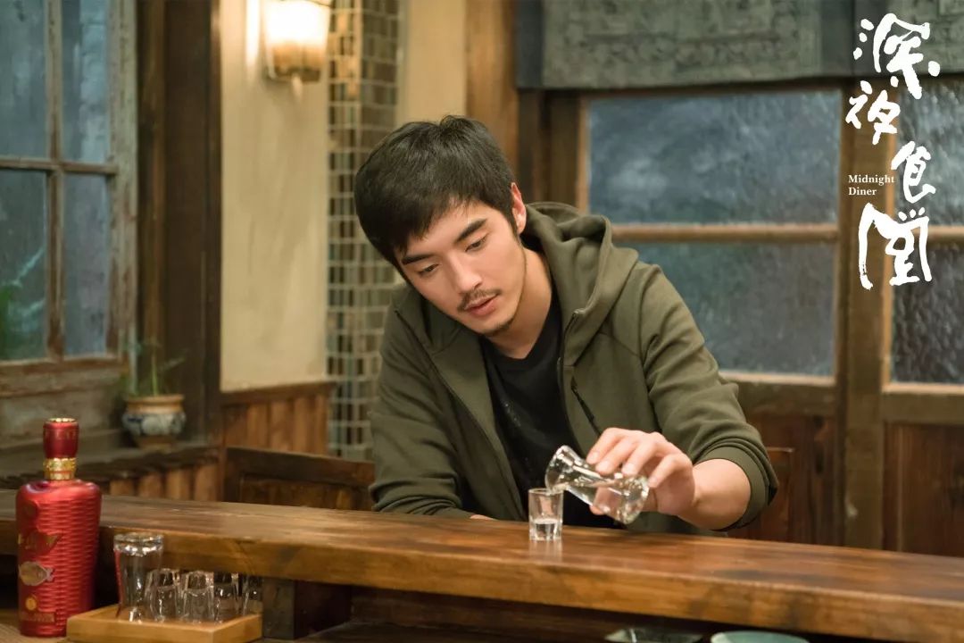 深夜食堂梁家辉开张半个娱乐圈都来吃饭