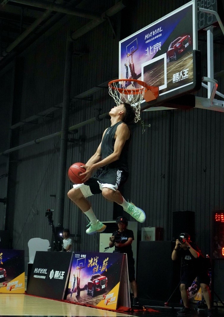 8月24日,哈弗f5&虎扑路人王城市挑战赛决赛,在北京永乐汇数字空间篮球