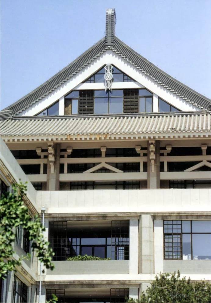 建筑大师首届梁思成建筑奖获得者关肇邺及主要代表作品