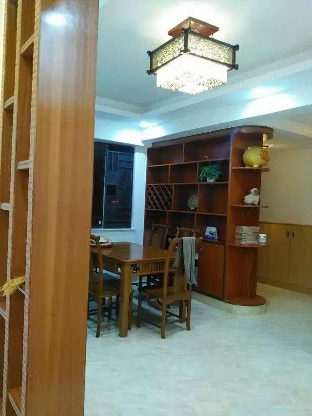 朋友新房装修中式风,太老土了!我说像20年前的风格不过份吧?