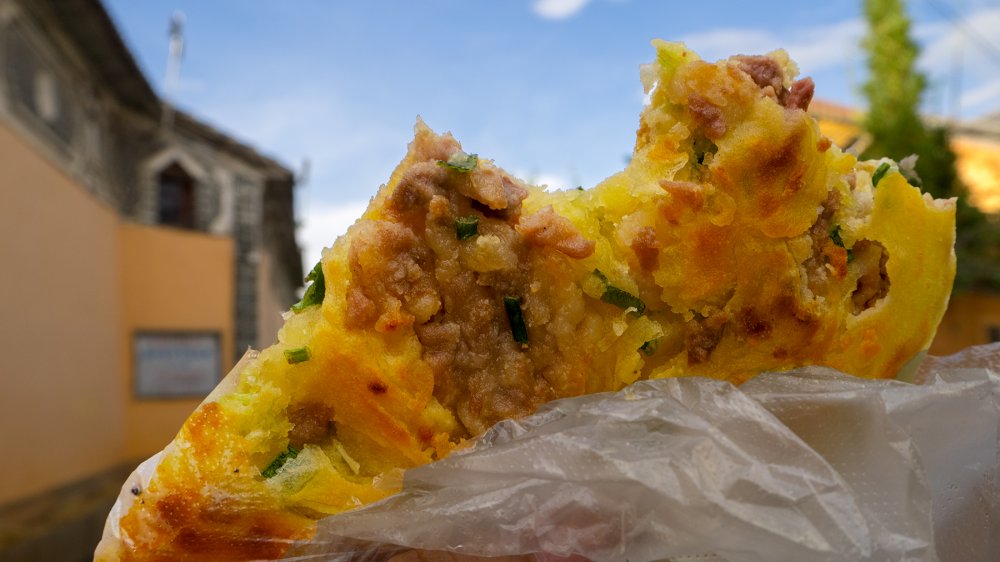 我眼中的喜洲古镇,喜洲粑粑非常好吃,至今怀念!_大理