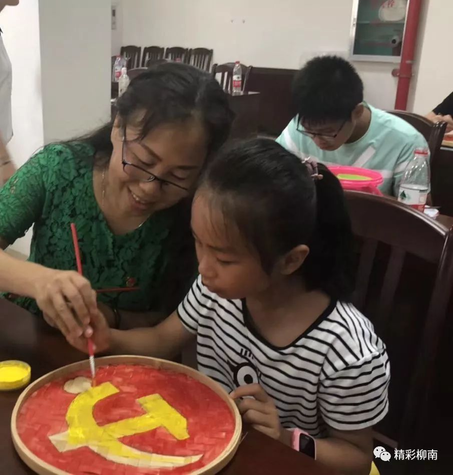 听党史画党徽合唱歌潭西街道主题团日活动别样精彩