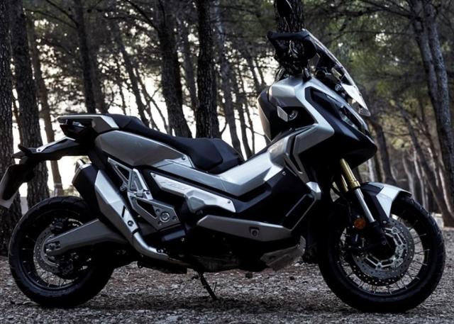 首先本田x-adv搭载的是实际排量为745cc的水冷发动机,所以这车的有着